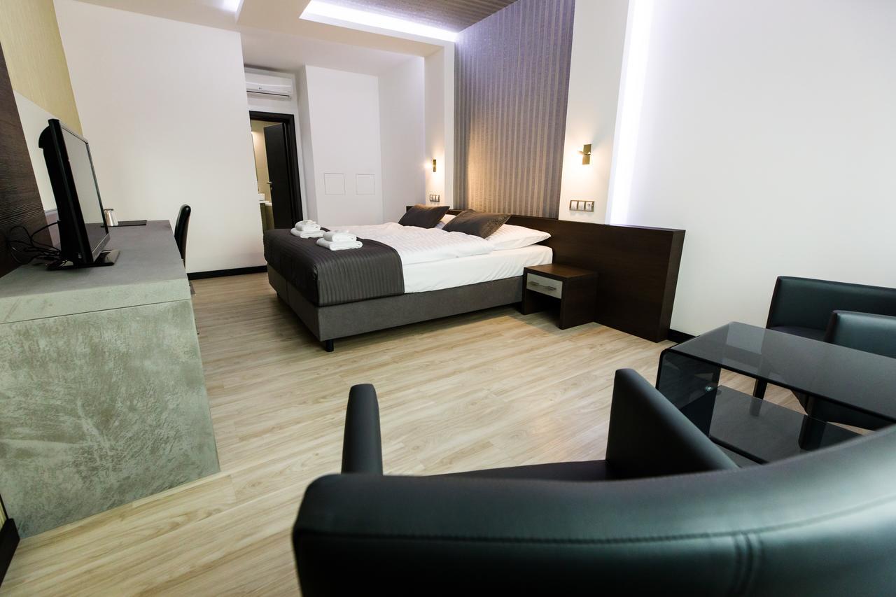 Hotel U Kostela Modrice Bagian luar foto